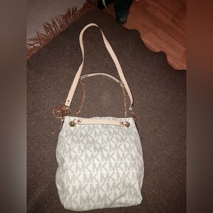 Micheal Kors Handbag